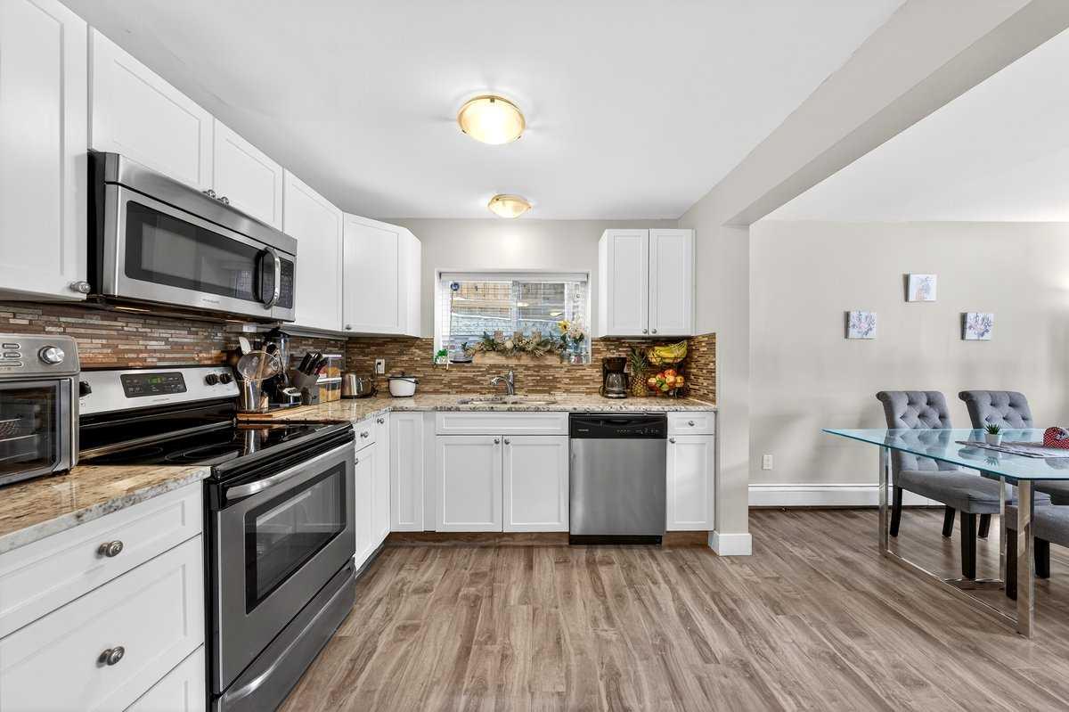 2117 16 Street SW 11