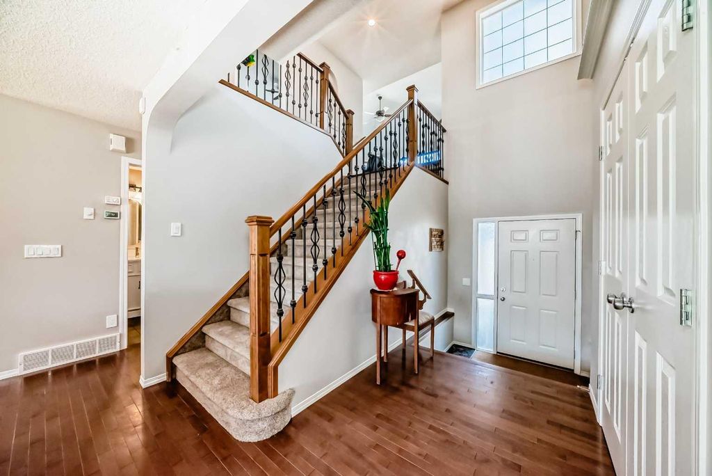 Photo of 377 Cimarron Boulevard, Okotoks, AB T1S 2L8 (MLS # A2295481)