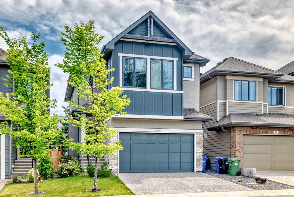 Photo of 41 Shawnee Green SW, Calgary, AB T2Y 0P5 (MLS # A2281555)