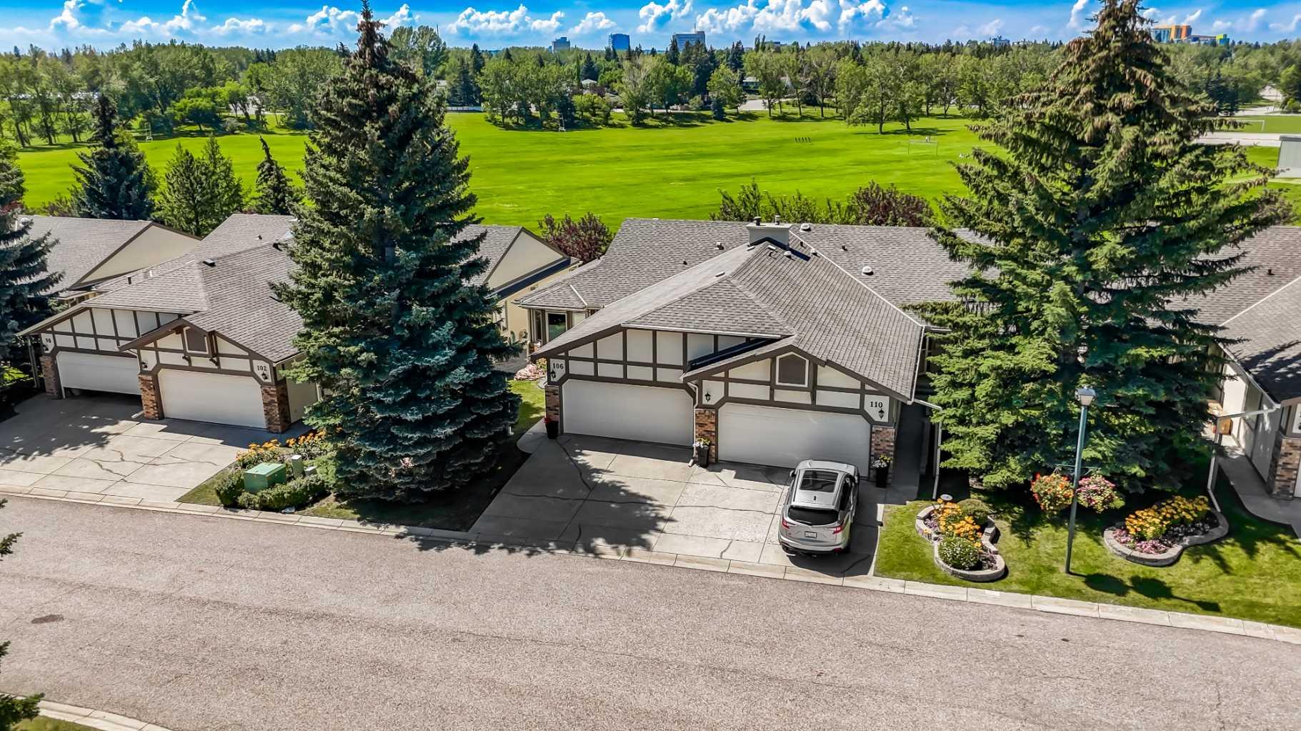 106 Confederation Villas NW
