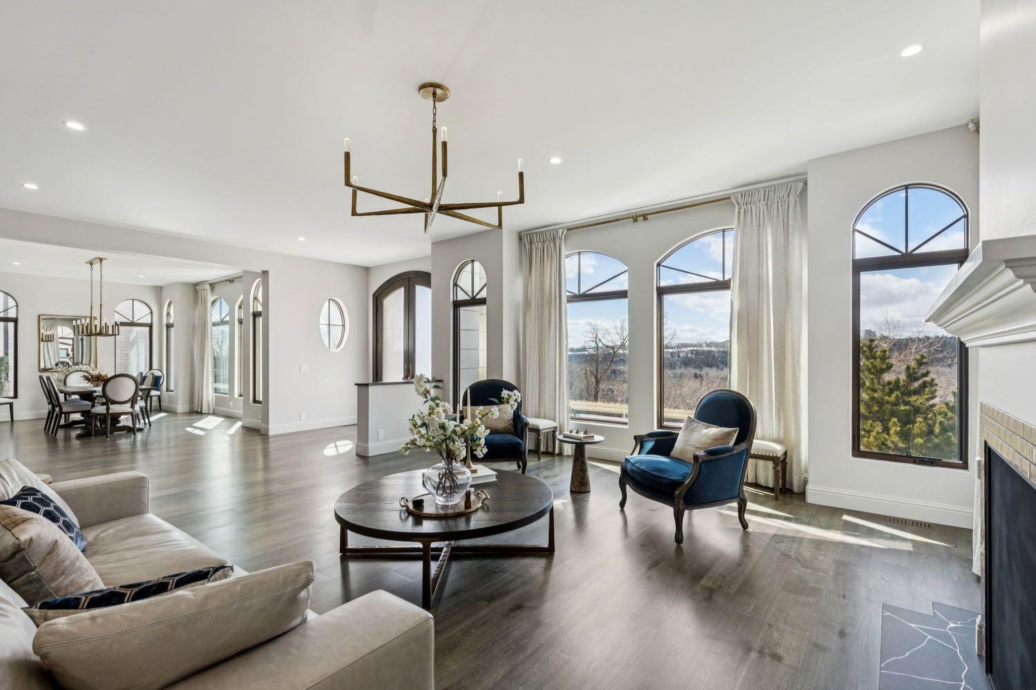 2908 Toronto Crescent NW