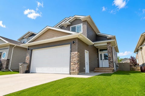 Photo of 8722 Willow Drive, Grande Prairie, AB T8X 0G8 (MLS # A2321253)