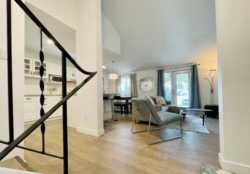Photo of 830 Columbia Boulevard W, Lethbridge, AB T1K 5A5 (MLS # A2353047)