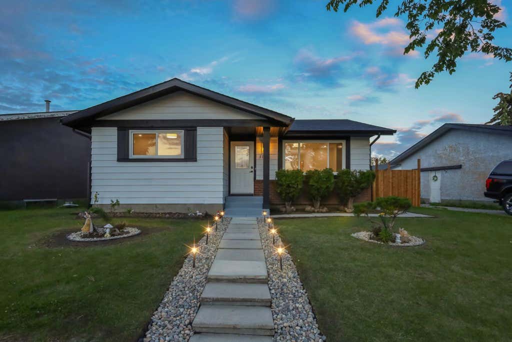 Photo of 1174 Abbeydale Drive NE, Calgary, AB T2A 6L1 (MLS # A2322972)
