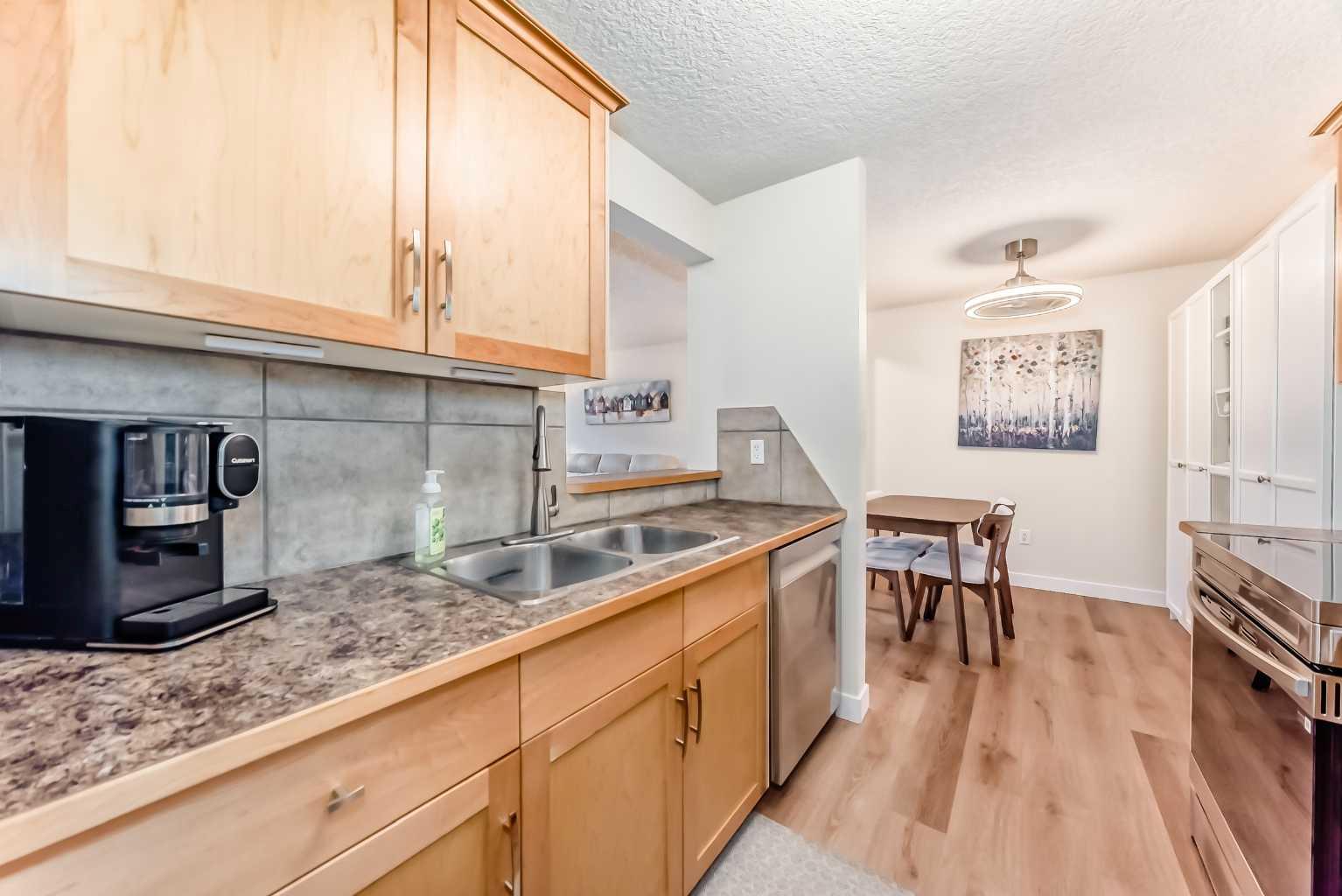 13045 6 Street SW 3207