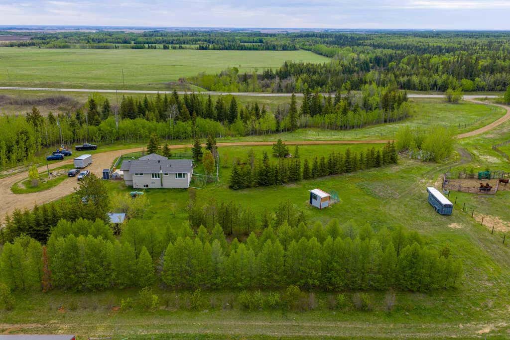 Photo of 80102 Hwy 725, Rural Saddle Hills County, AB T0H 0H0 (MLS # A2337237)