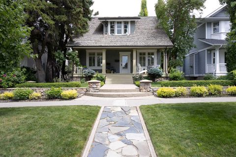 Photo of 1712 25 Street SW, Calgary, AB T3C 1J6 (MLS # A2296477)