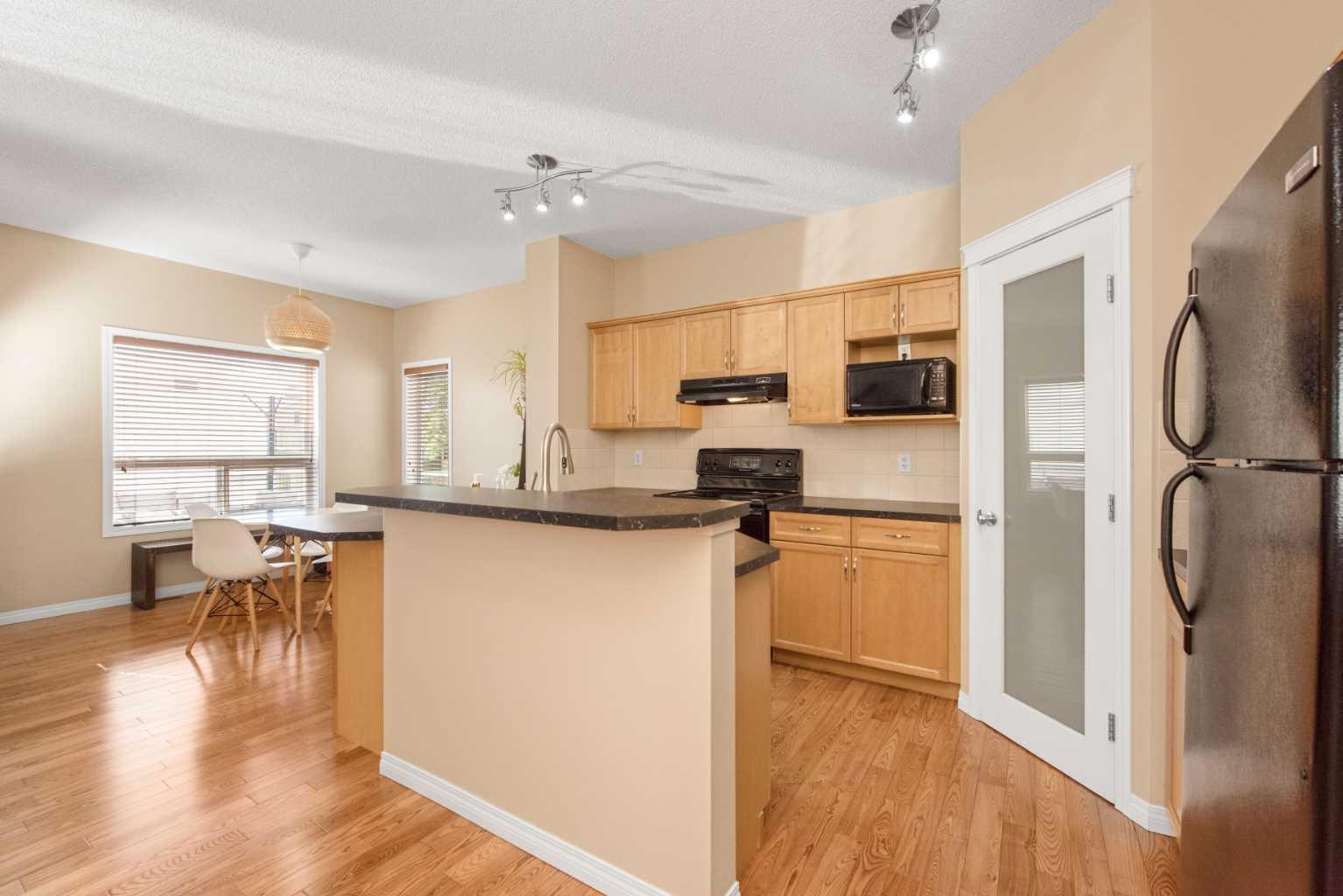 253 Bridleridge View SW