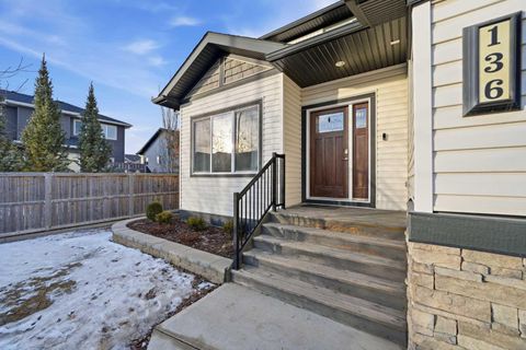 136 Wildrose Crescent Strathmore AB T1P 0C9