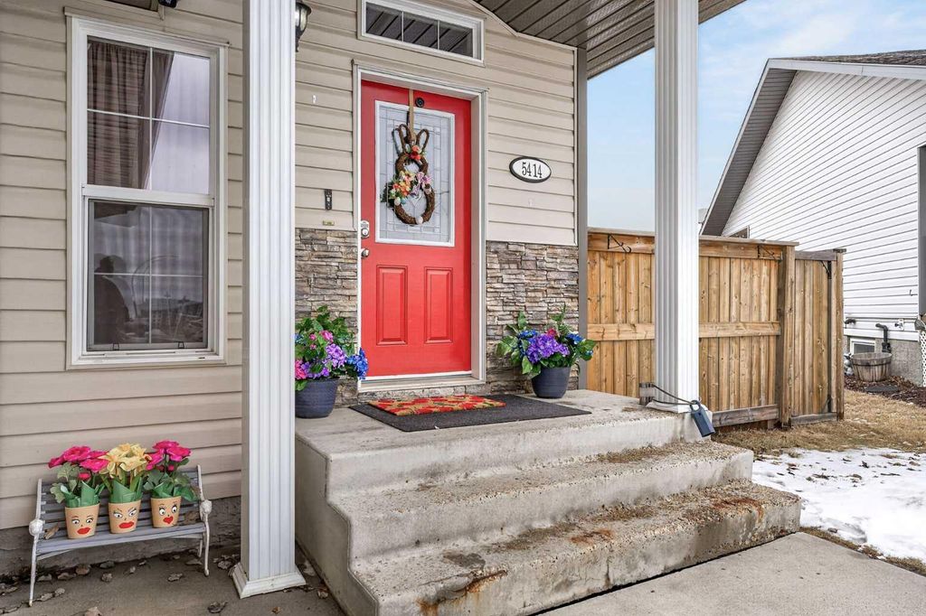 Photo of 5414 59 Street, Camrose, AB T4V 5B9 (MLS # A2300872)