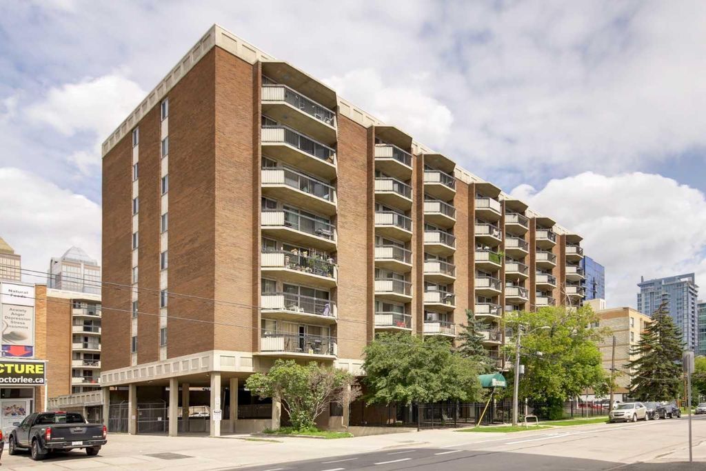 Photo of 340 14 Avenue SW #706, Calgary, AB T3Z 1K4 (MLS # A2296431)