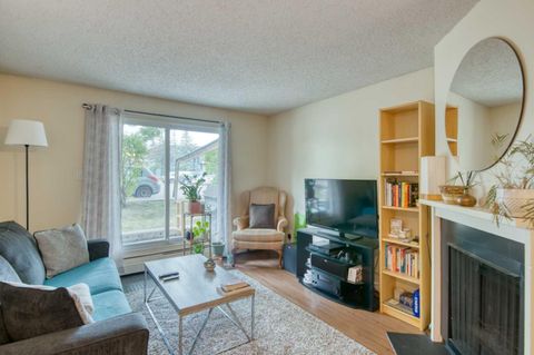315 Southampton Drive SW 5107 Calgary AB T2W 2T6