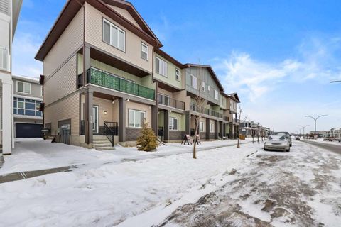 414 Corner Meadows Square NE Calgary AB T3N 2N1