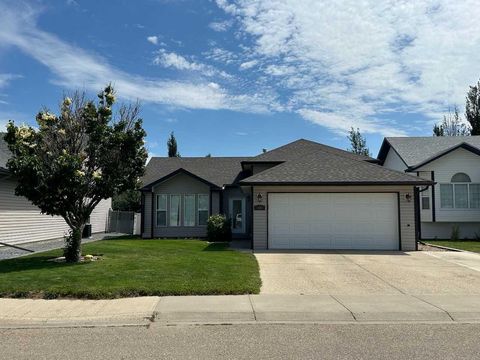 Photo of 44 Upland Street W, Brooks, AB T1R 1J8 (MLS # A2239149)