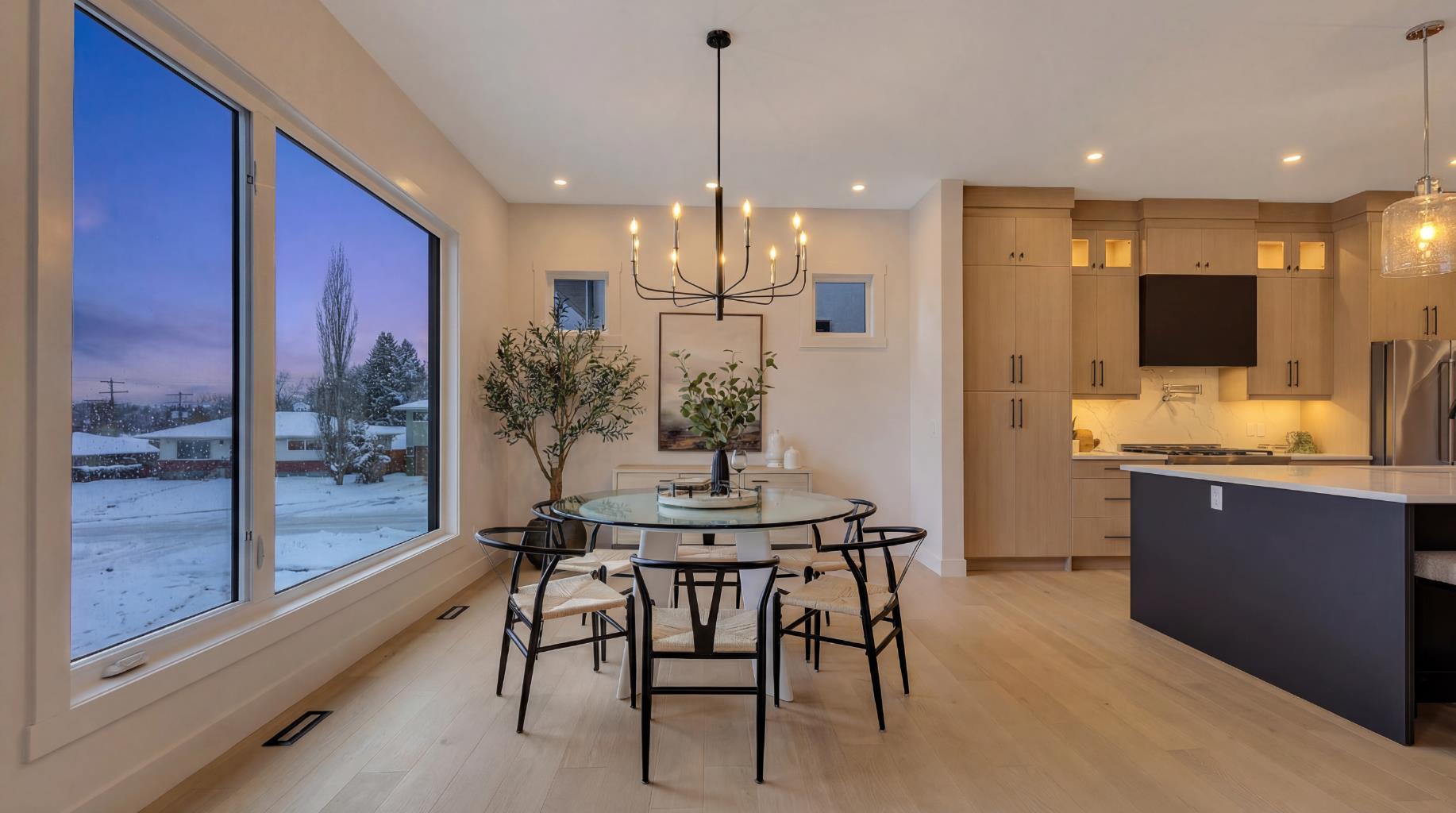 42 Collingwood Place NW