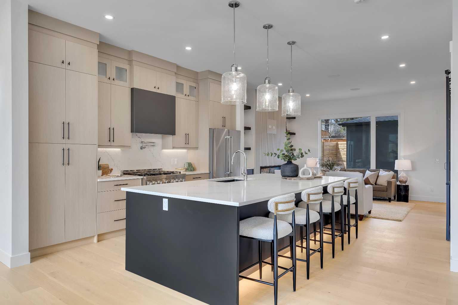 42 Collingwood Place NW