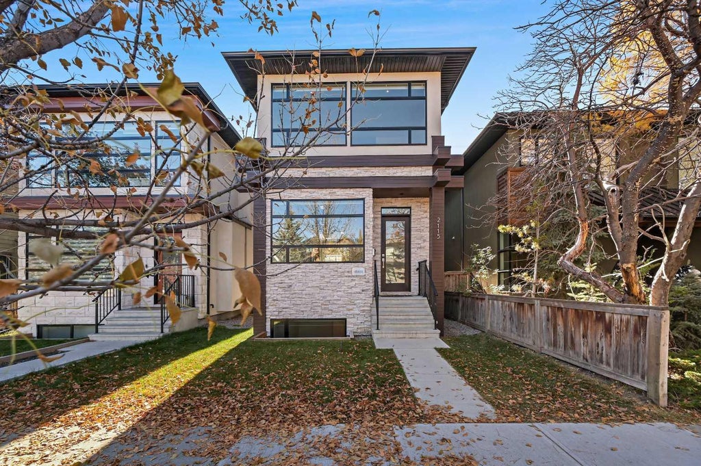Photo of 2115 Bowness Road NW, Calgary, AB T2N 3L2 (MLS # A2354173)