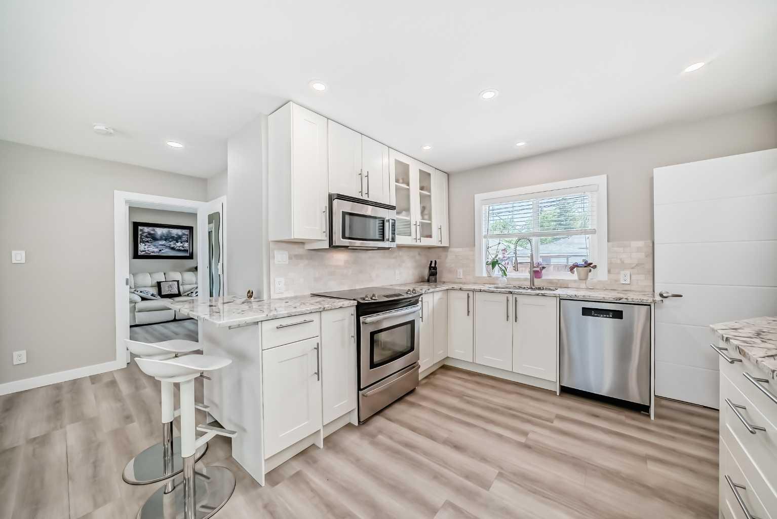 103 Warwick Drive SW