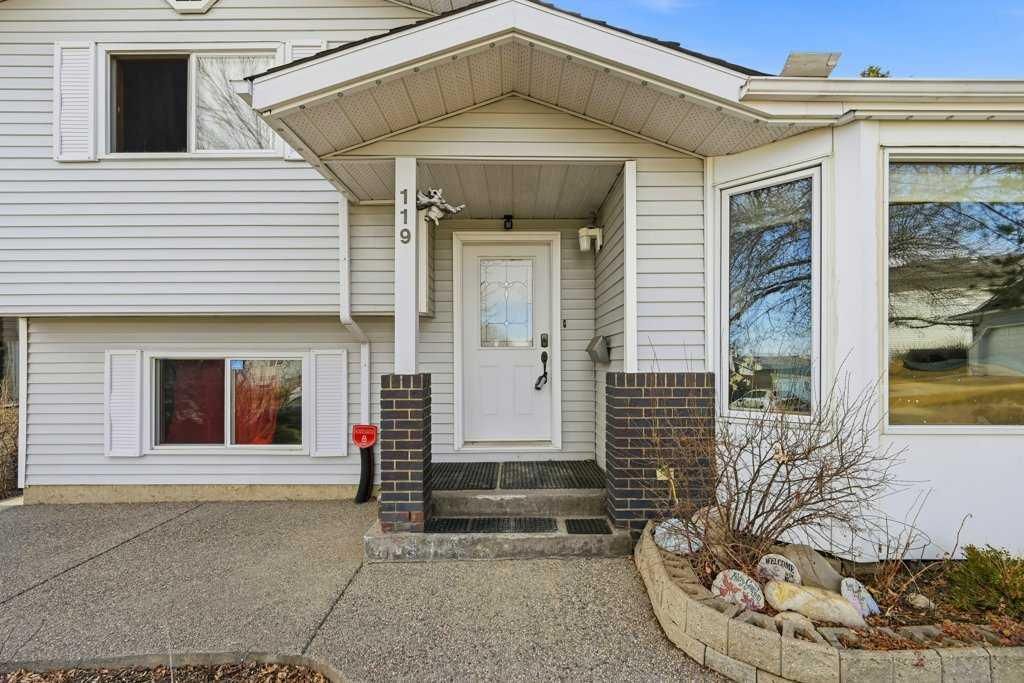 Photo of 119 Macewan Meadow Way NW, Calgary, AB T3K 3H9 (MLS # A2296106)
