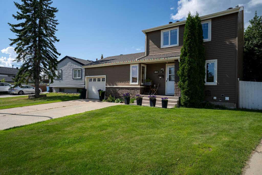 Photo of 108 Norbasca Bay, Fort McMurray, AB T9H 4T6 (MLS # A2338024)