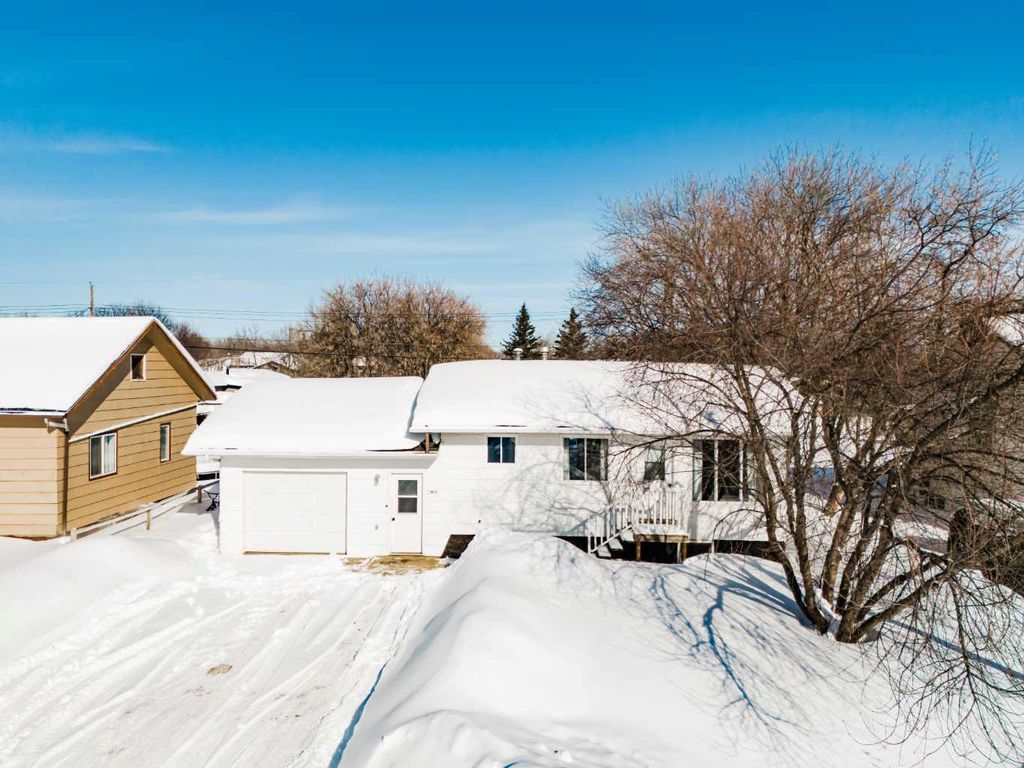 Photo of 10614 102 Avenue, La Crete, AB T0H 2H0 (MLS # A2294583)