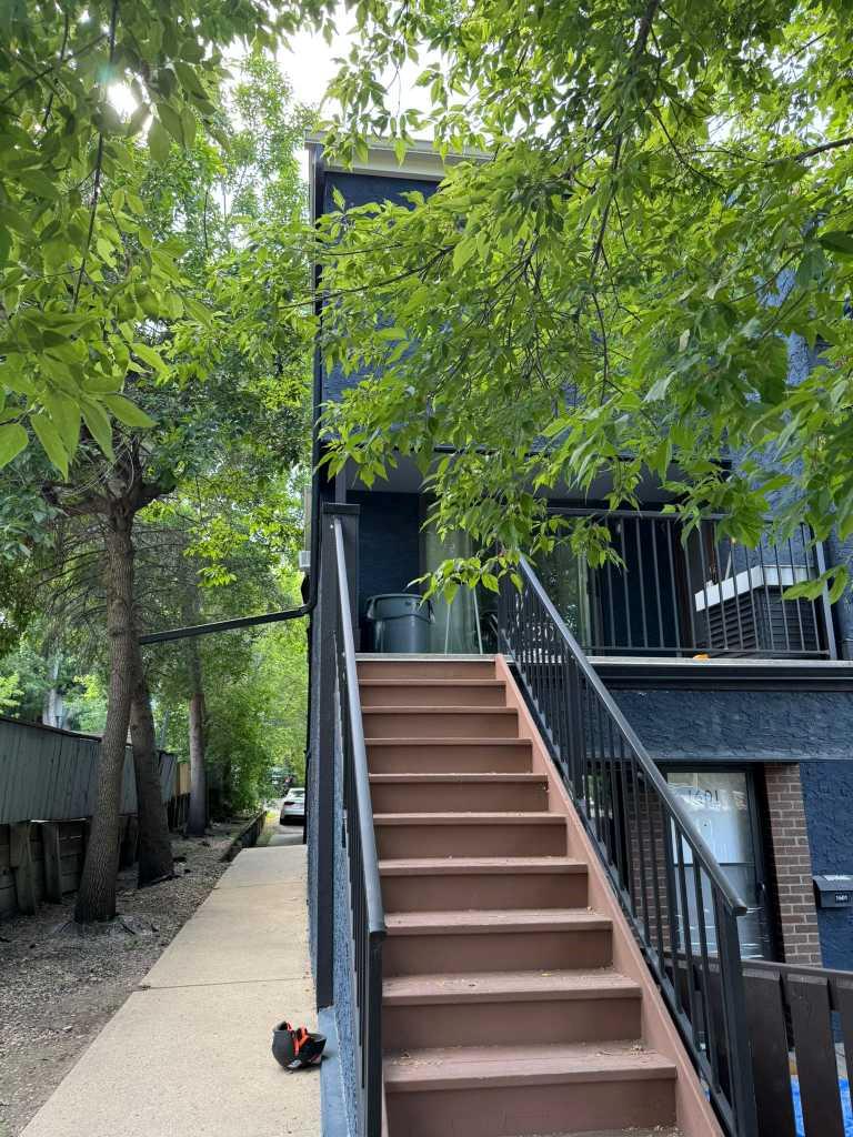 1605 16 Avenue SW 207