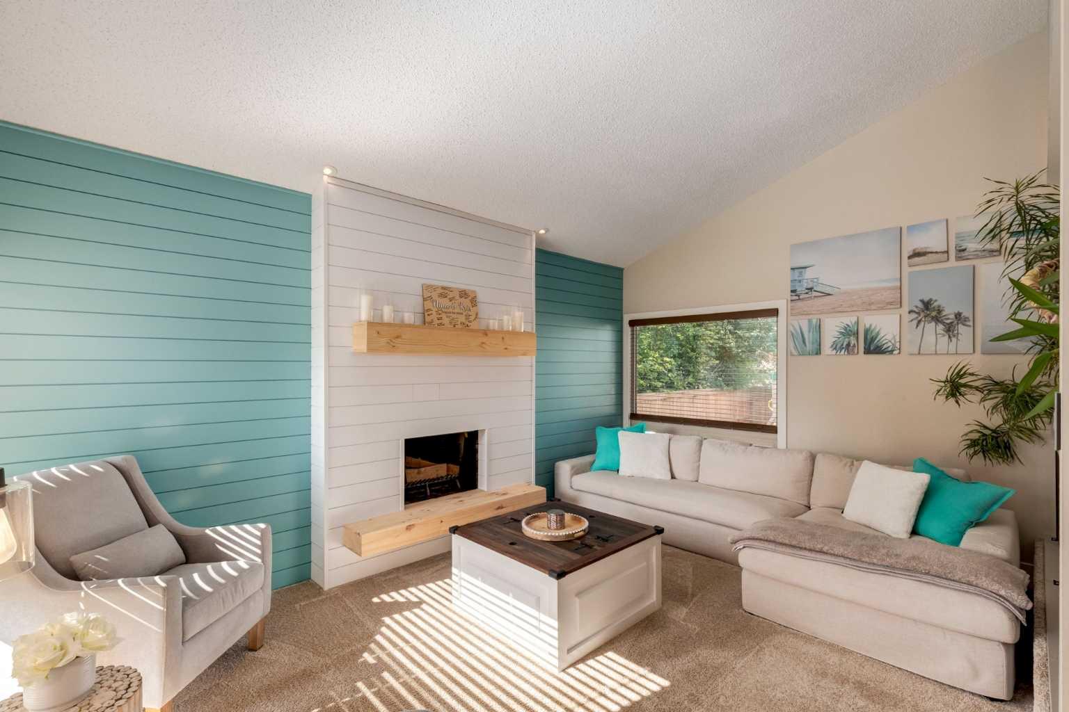585 Silvergrove Drive NW