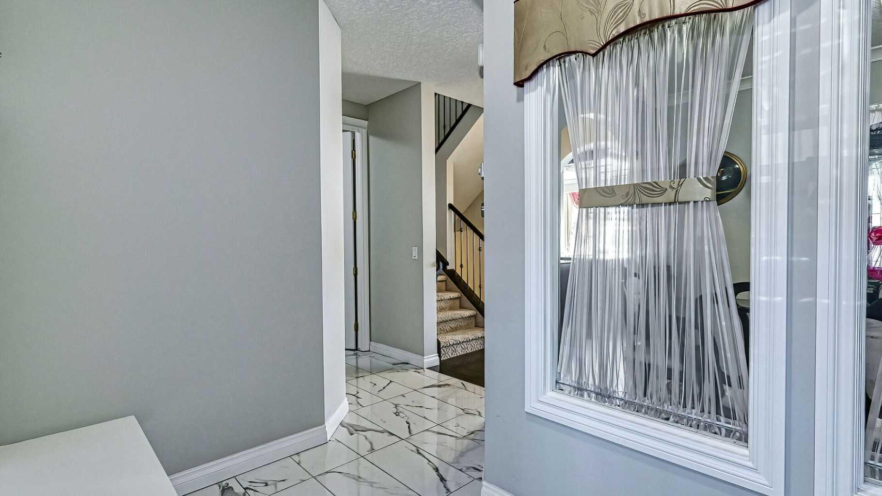 47 Saddlelake Way NE