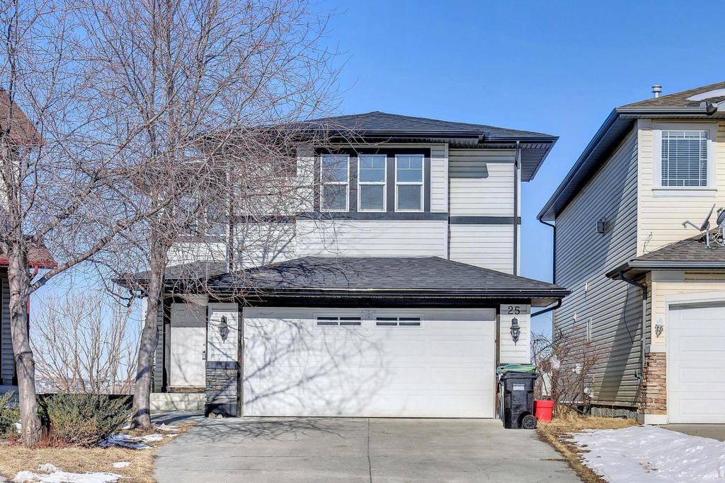 Photo of 25 Panamount Crescent NW, Calgary, AB T3K 5L7 (MLS # A2268363)