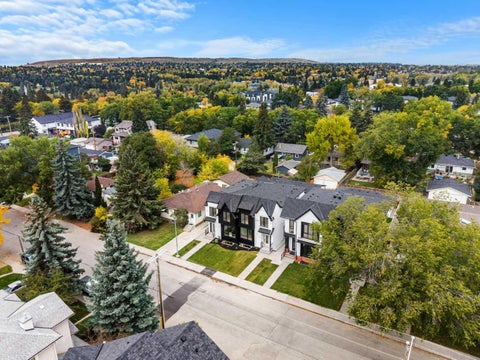 Photo of 420 32 Avenue NW, Calgary, AB T2M 2P9 (MLS # A2348816)