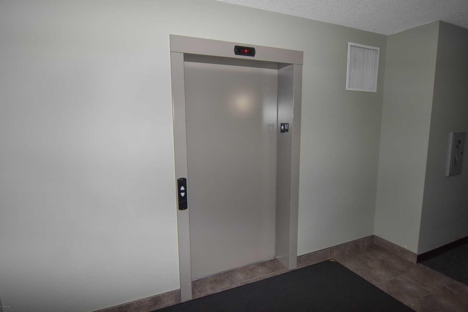 5720 2 Street SW 404