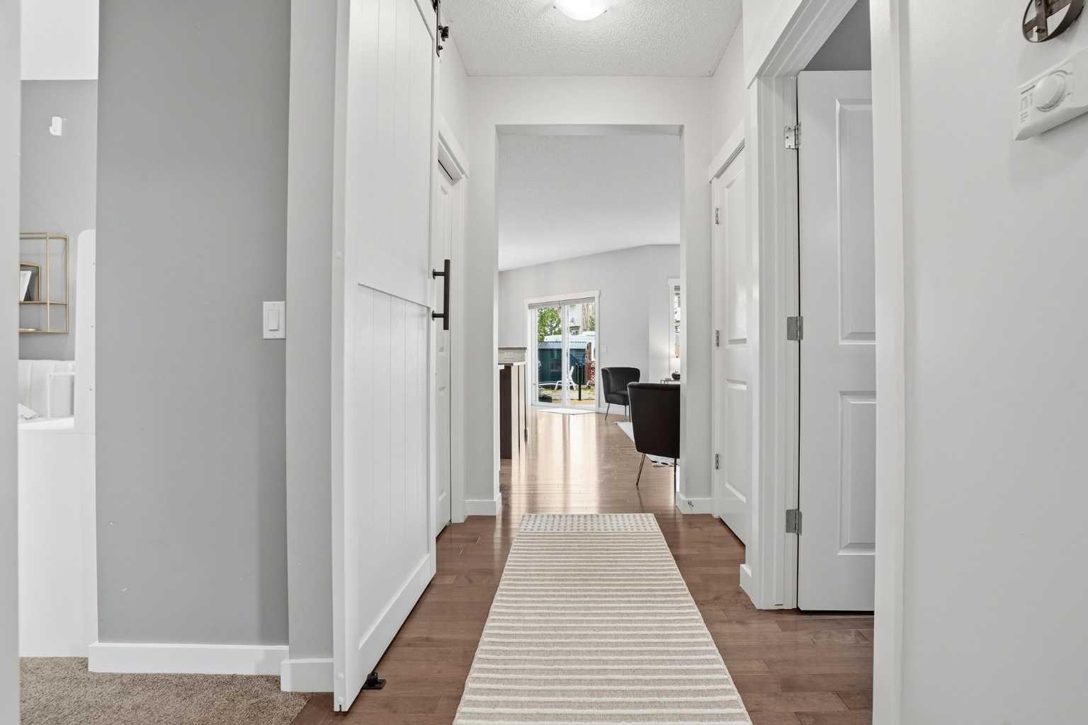 143 Elgin Meadows Way SE