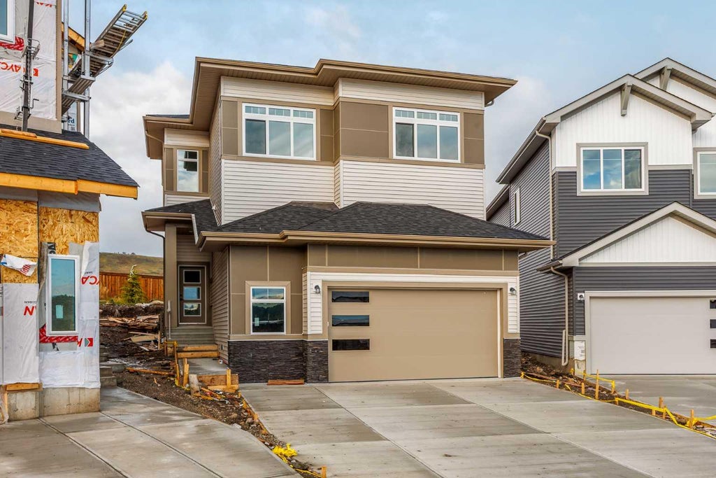 Photo of 109 Topaz Place, Cochrane, AB T4C 3P1 (MLS # A2345296)