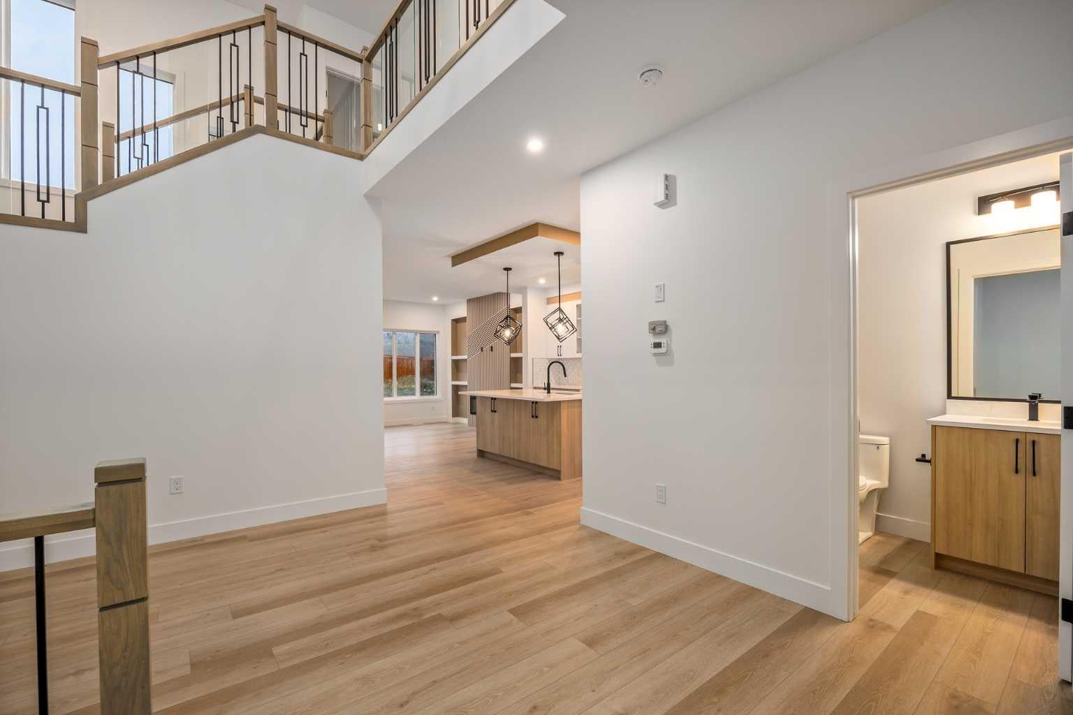 109 Topaz Place