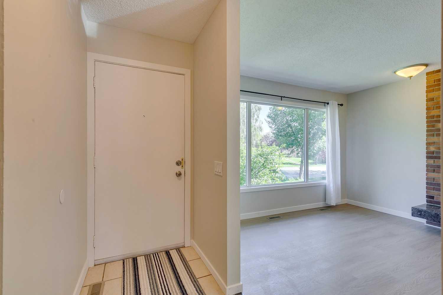 2823 Dover Ridge Drive SE