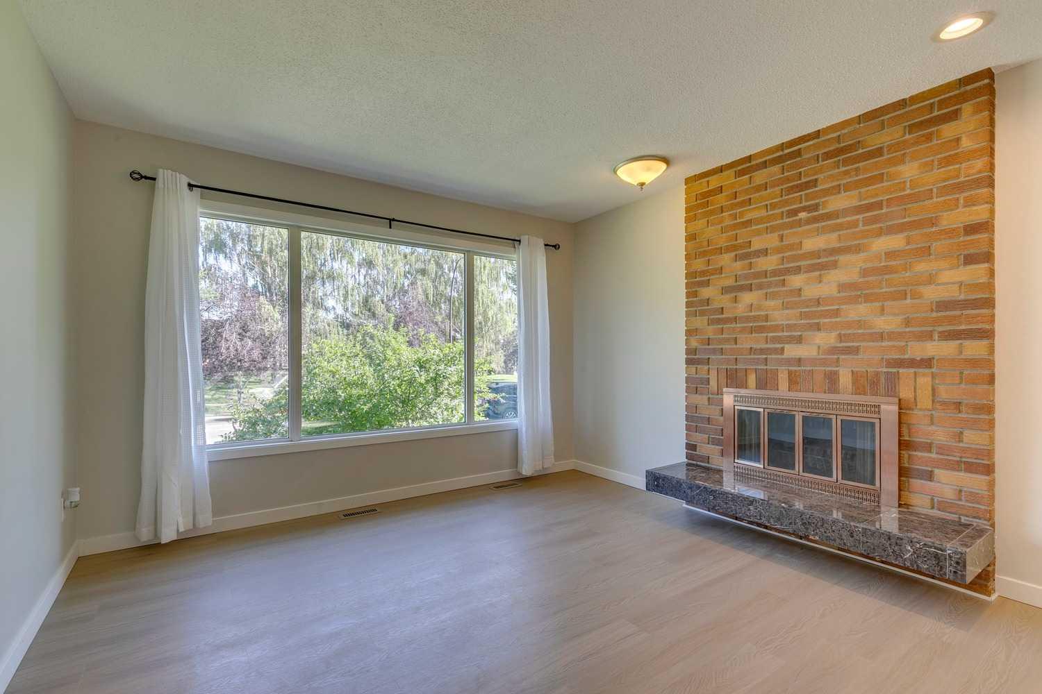 2823 Dover Ridge Drive SE