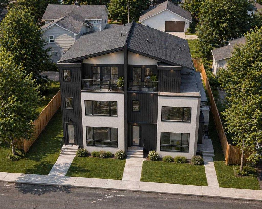 Photo of 2624 1 Avenue NW, Calgary, AB T2N 0C4 (MLS # A2306040)