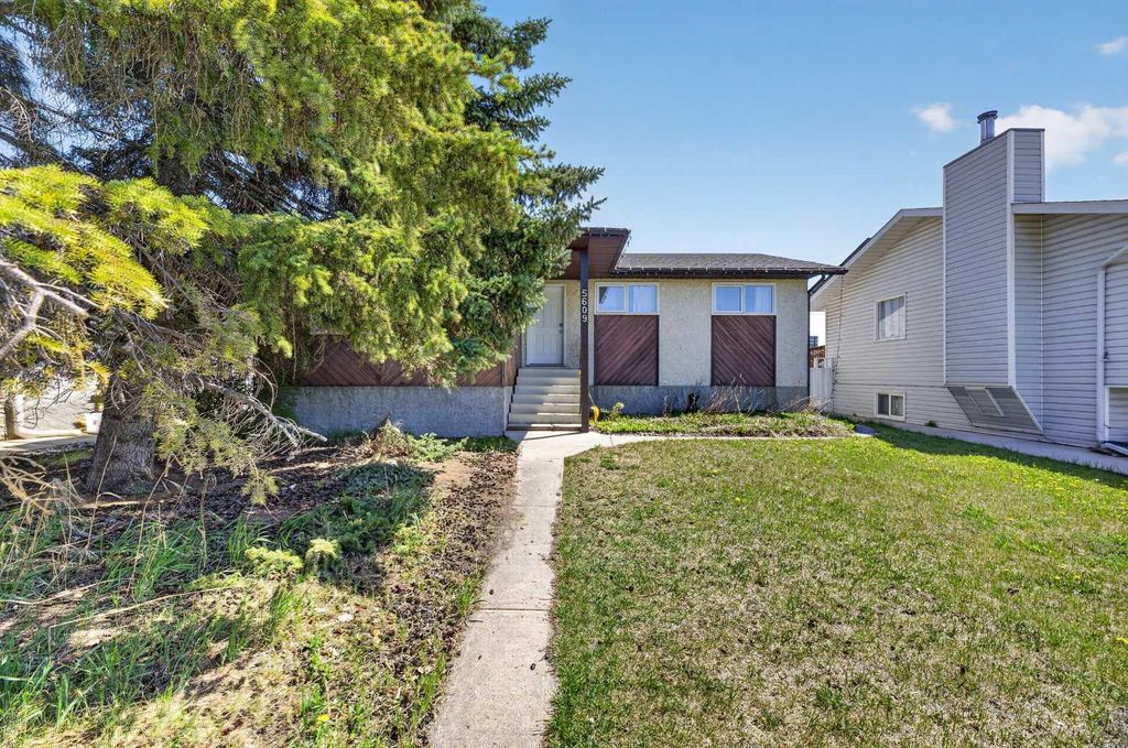 Photo of 5609 Sherwood Crescent, Olds, AB T4H 1C5 (MLS # A2315829)