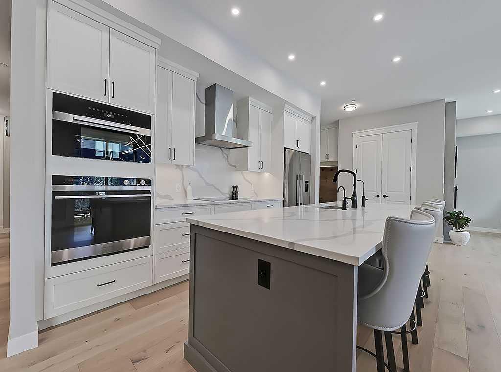 135 Lebel Crescent NW 201
