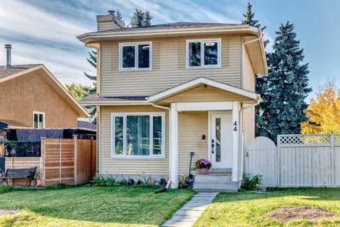 Photo of 44 McKinley Road SE, Calgary, AB T2Z 1T6 (MLS # A2347400)