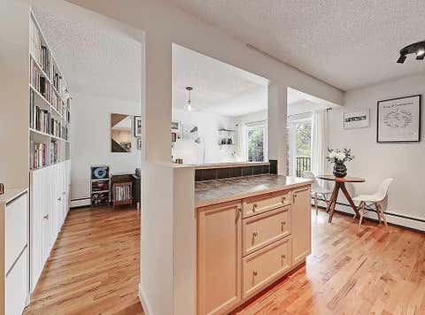 Tiny photo for 112 23 Avenue SW #305, Calgary, AB T2S 0J1 (MLS # A2328475)