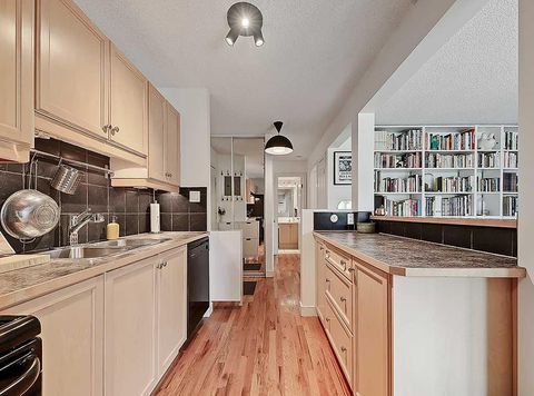 Tiny photo for 112 23 Avenue SW #305, Calgary, AB T2S 0J1 (MLS # A2328475)