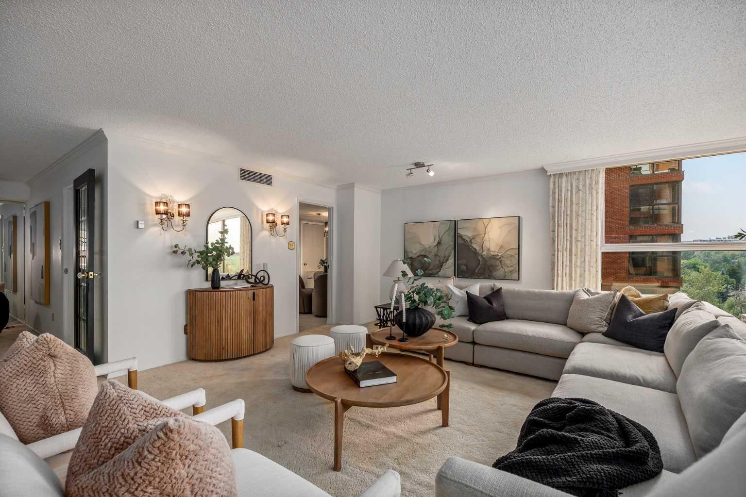 318 26 Avenue SW 705