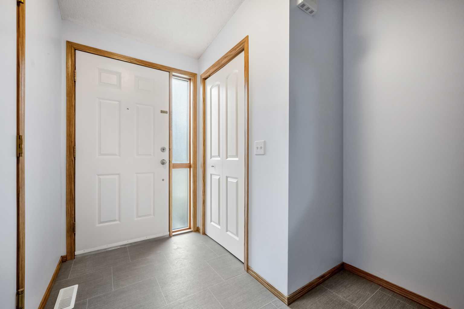 147 Somervale Park SW