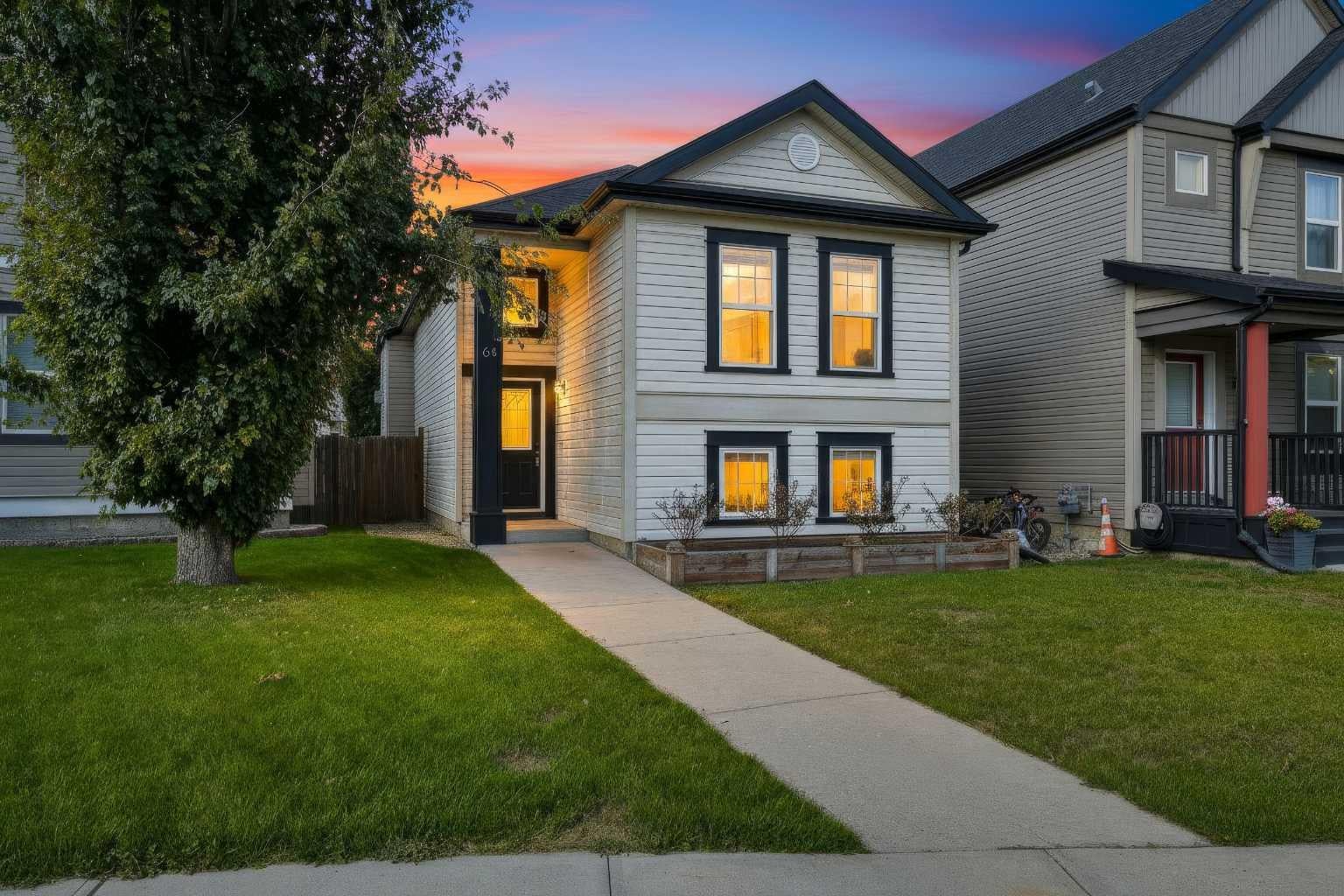 64 Copperfield Rise SE
