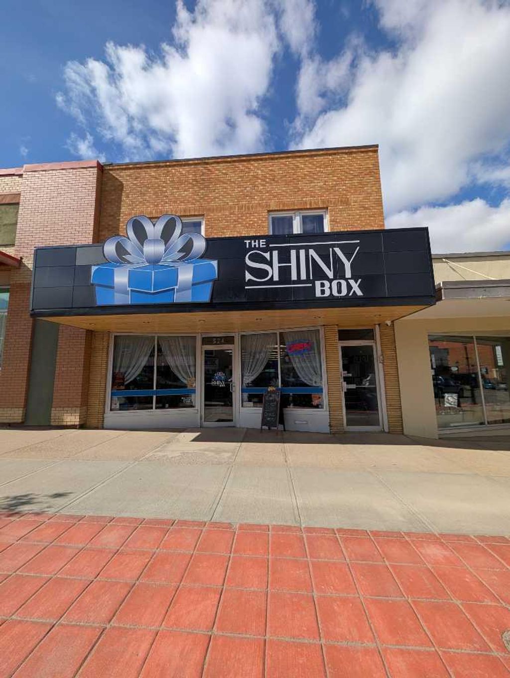 Photo of 524 3 Street SE, Medicine Hat, AB T1A 0H3 (MLS # A2300129)