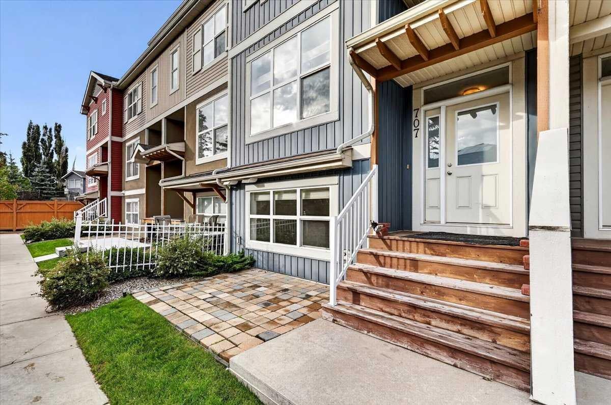 10 Auburn Bay Avenue SE 707