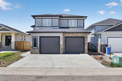 Photo of 409 Rivergrove Chase W, Lethbridge, AB T1K 8E9 (MLS # A2289926)