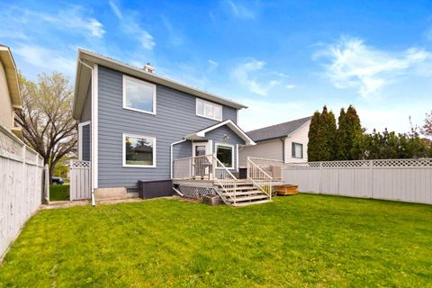 Tiny photo for 3633 Douglas Woods Heights SE, Calgary, AB T2Z 2G4 (MLS # A2313266)
