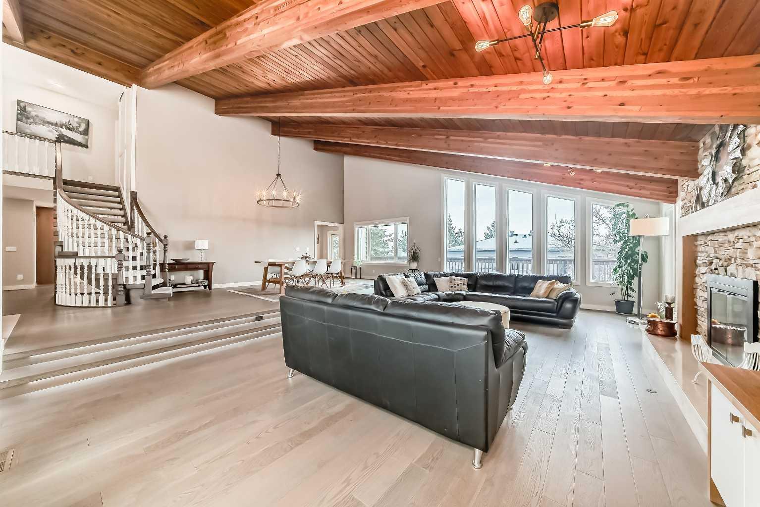 56 Patterson Crescent SW